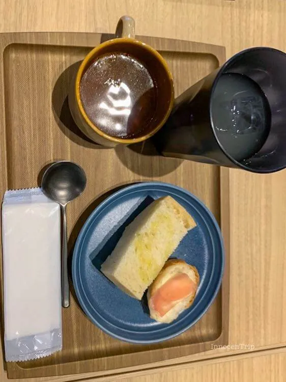 朝食のパン