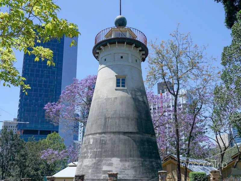 植民地時代の旧風車小屋(The Tower Mill)